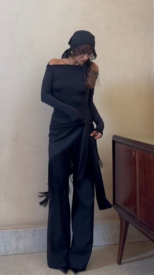Femmena- pantalone con pannello con frange  nero su nero 100% cotone