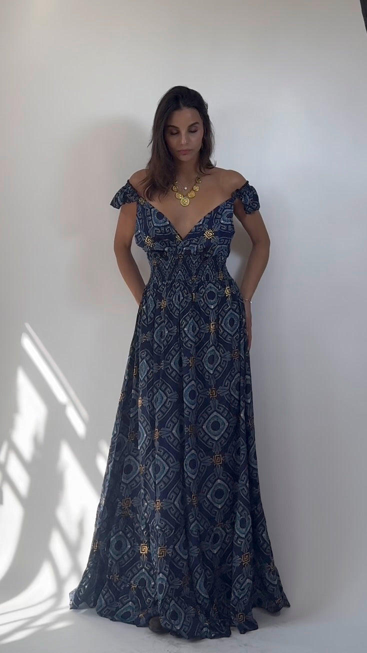 Abito Gitana  lungo  con Balze e Schiena Scoperta con Fiocco 15