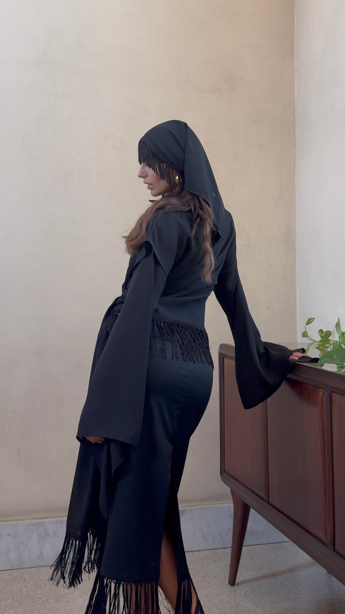 Crianza- Blusa fusciacca con frange Nero