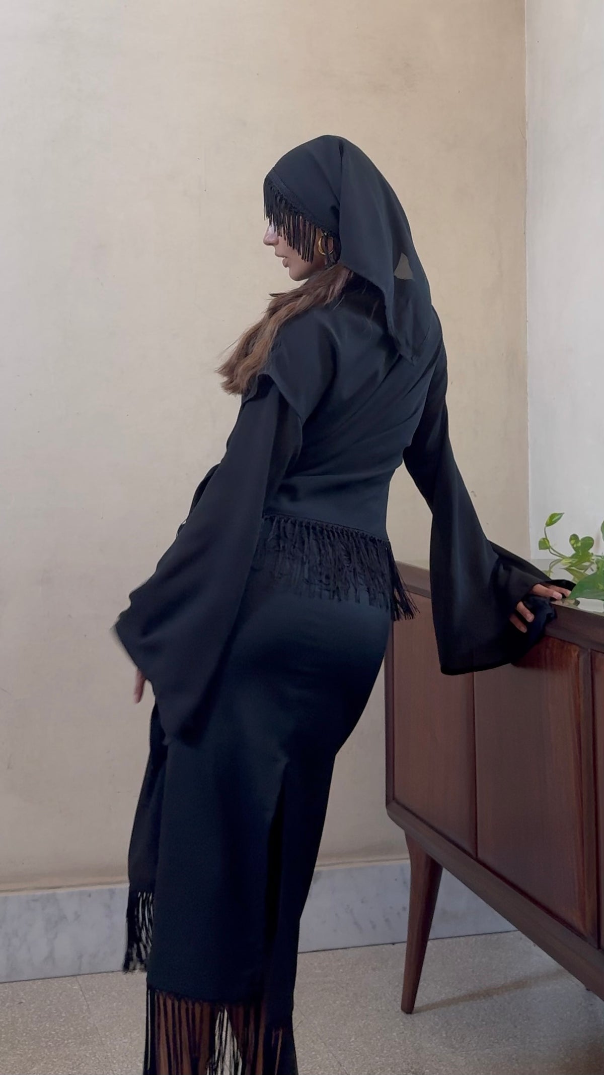 Crianza- Blusa fusciacca con frange Nero