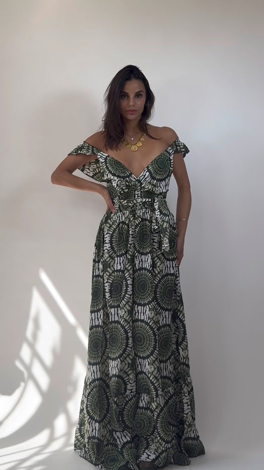 Abito Gitana  lungo  con Balze e Schiena Scoperta con Fiocco 12