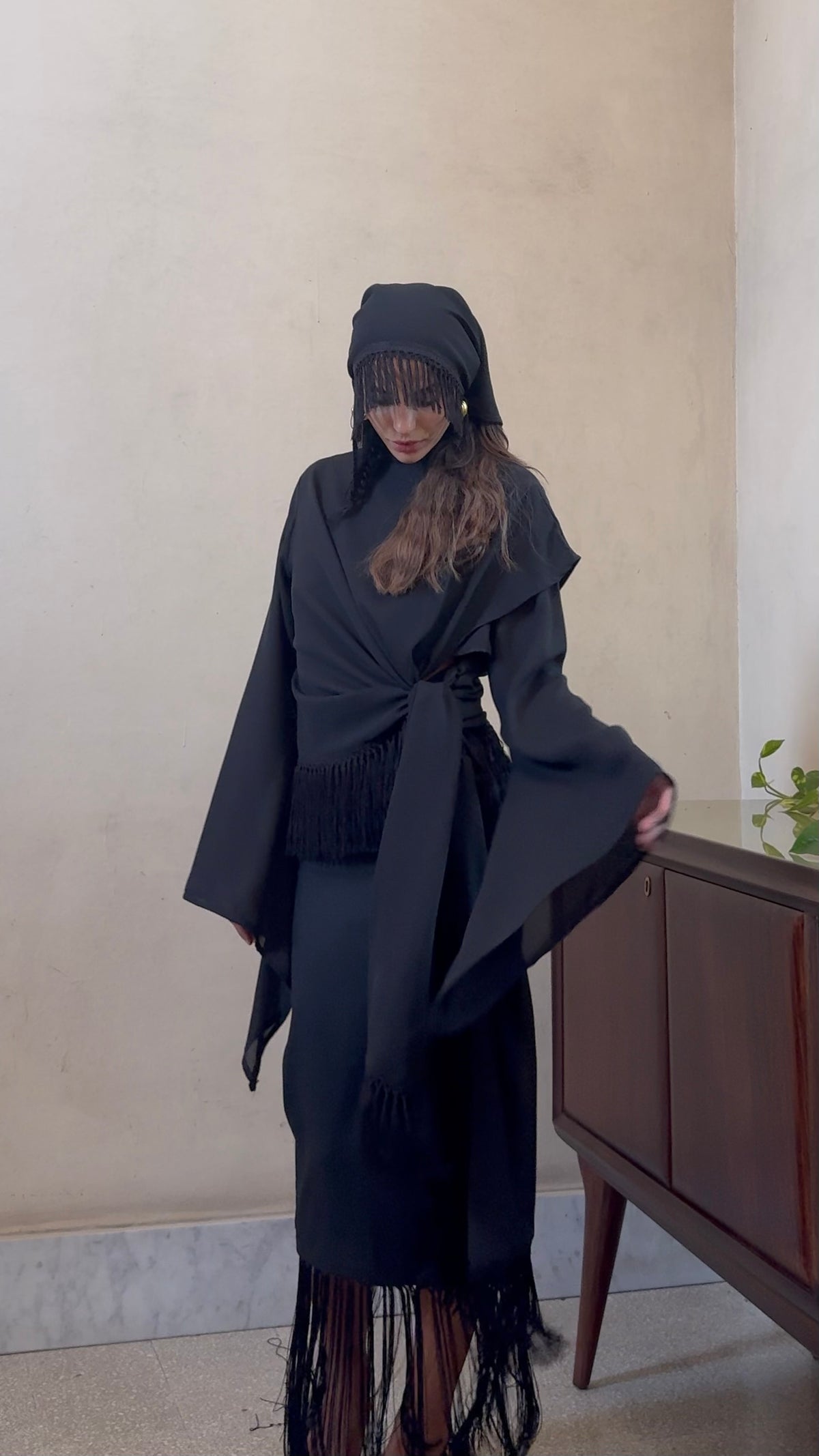 Crianza- Blusa fusciacca con frange Nero