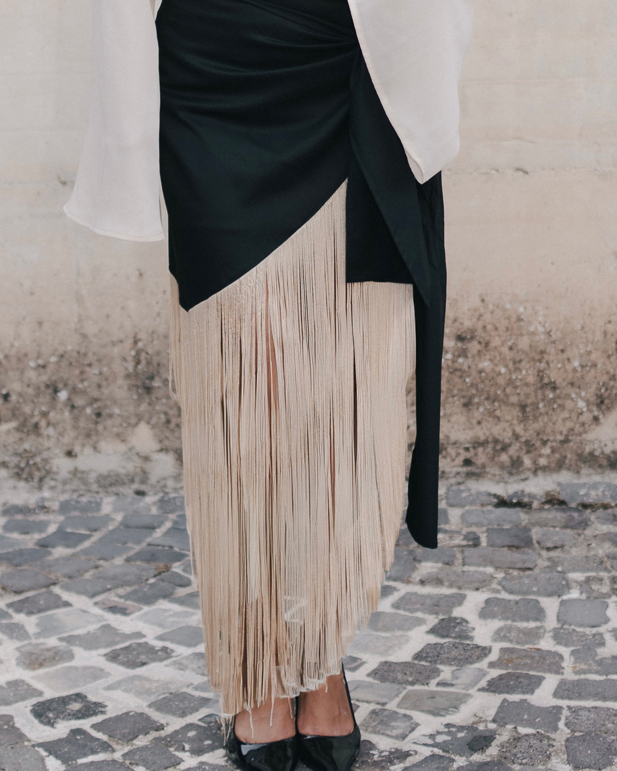 Reginella- minigonna  con maxi frange Nero/ Avorio 100% cotone