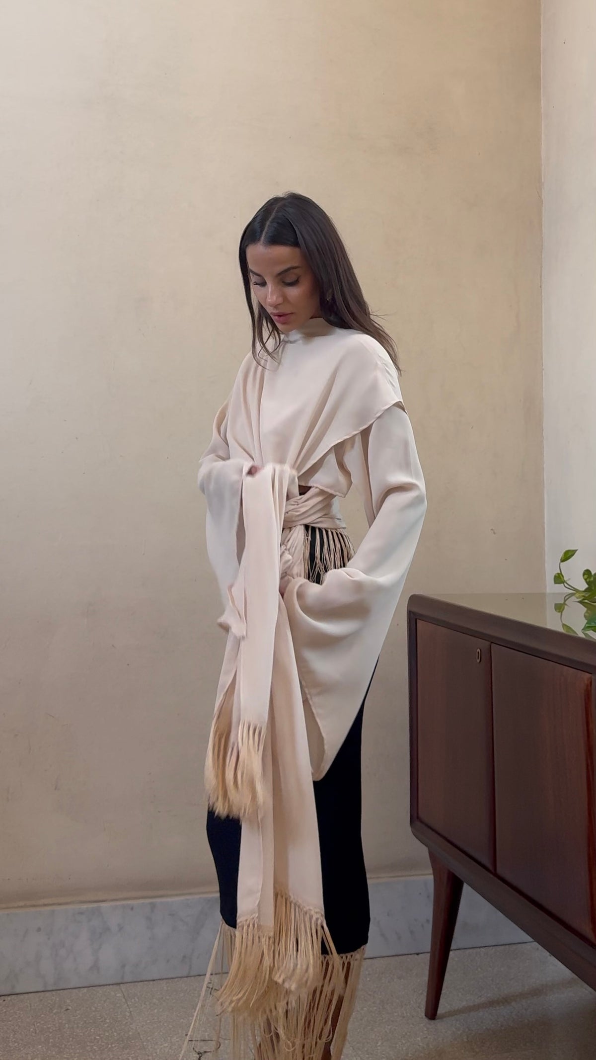 Crianza- Blusa fusciacca con frange avorio