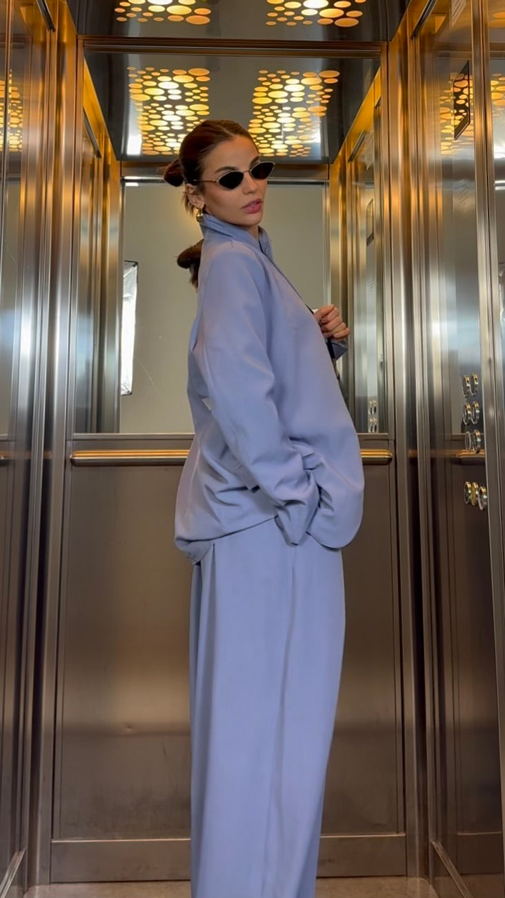 Tailleur Elegant But Different